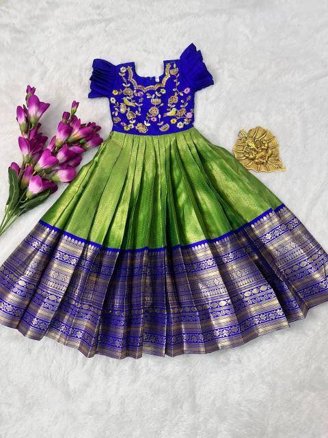 NEW LAUNCIN GOWN silk Children fashion wholesalers